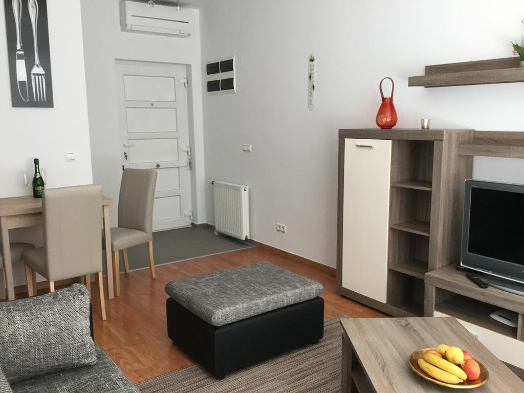 Adam'S Apartment And Free Parking Budapeşte Dış mekan fotoğraf