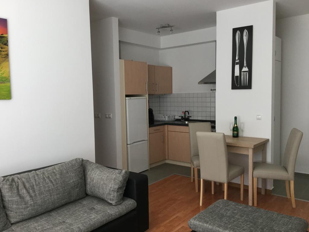Adam'S Apartment And Free Parking Budapeşte Dış mekan fotoğraf