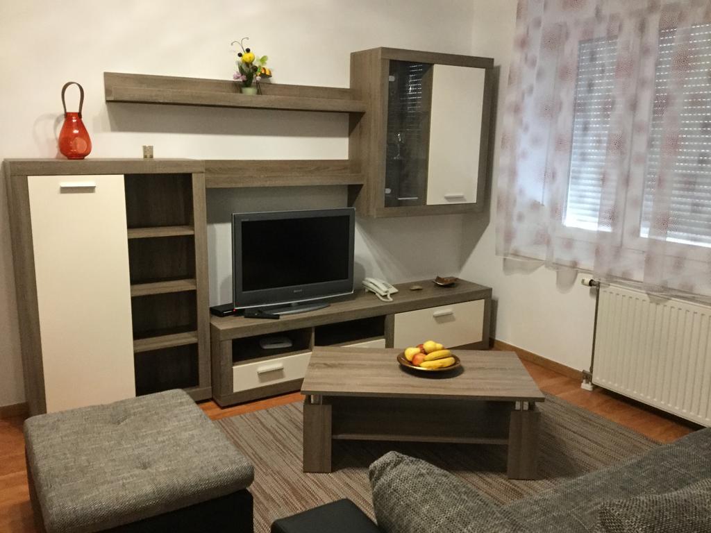 Adam'S Apartment And Free Parking Budapeşte Dış mekan fotoğraf